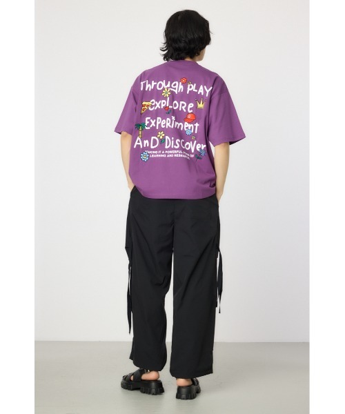 RODEO CROWNS WIDE BOWL(ロデオクラウンズワイドボウル)の「ドローイングTシャツ(Tシャツ/カットソー・メンズ・ホワイト/ブラック/パープル・MEDIUM/LARGE)」の15枚目の写真