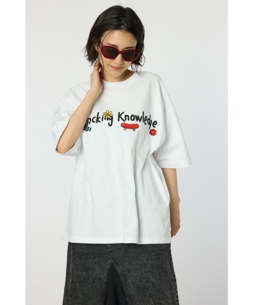 RODEO CROWNS WIDE BOWL(ロデオクラウンズワイドボウル)の「ドローイングTシャツ(Tシャツ/カットソー・メンズ・ホワイト/ブラック/パープル・MEDIUM/LARGE)」の17枚目の写真