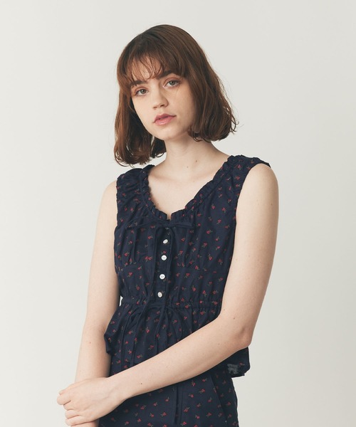 DEICY（デイシー）の「リトルチェリーブラウス（シャツ/ブラウス・レディース・オフホワイト/ネイビー/ピンク・FREE）」の7枚目の写真