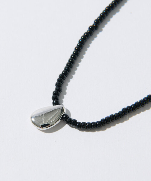 RIVE DROITE（リヴドロワ）の「【モードな印象に】ブラックビーズワントップネックレス（ネックレス・レディース・ブラック・FREE）」の7枚目の写真