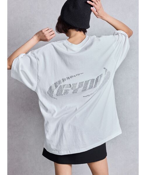 GYDA（ジェイダ）の「BACK GYDAラインストーンBIG Tシャツ（Tシャツ/カットソー・レディース・オフホワイト/ブラック/ピンク・FREE）」の2枚目の写真