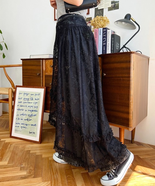 moment+（モーメントプラス）の「フラワー刺繍チュールレース巻き