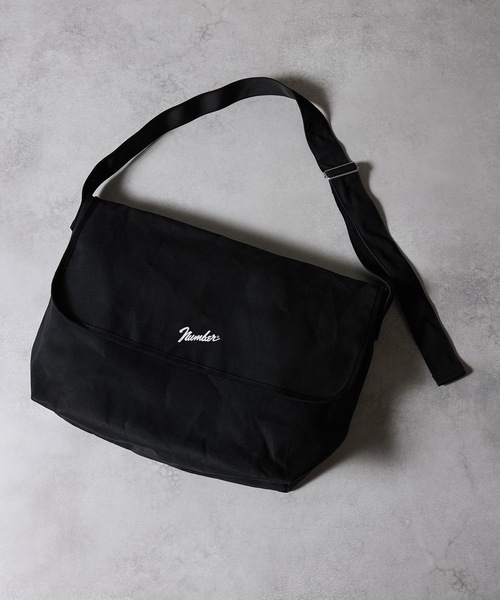 NUMBER (N)INE（ナンバーナイン）の「CANVAS 2WAY HANDLE FLAP SHOULDER BAG / LARGE / コットン キャンバス 2way ハンドル フラップ ショルダーバッグ ラージサイズ（ショルダーバッグ・メンズ・ブラック/アイボリー・FREE）」の4枚目の写真