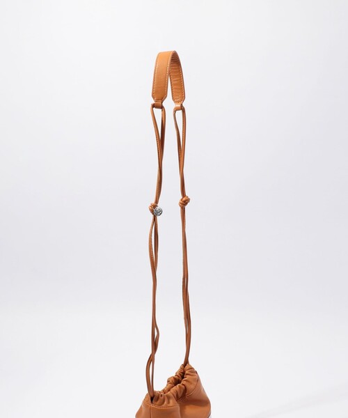 Rabanne(ラバンヌ)の「Rabanne BUCKET ショルダーバッグ(ショルダーバッグ・レディース・ベージュ系その他/ブラック系その他・FREE)」の8枚目の写真