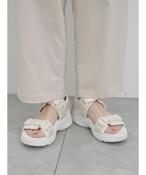 Samansa Mos2 blue（サマンサモスモスブルー）の「ストレッチタックカーブパンツ（その他パンツ・レディース・ライトベージュ/チャコールグレー/シルバーグレー・F）」の6枚目の写真