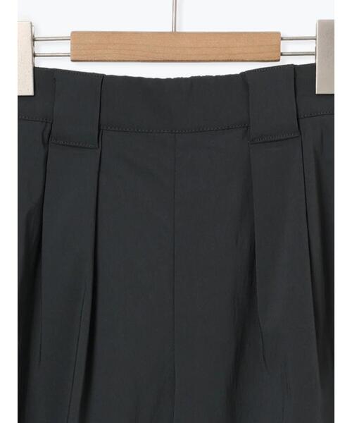 Samansa Mos2 blue（サマンサモスモスブルー）の「ストレッチタックカーブパンツ（その他パンツ・レディース・ライトベージュ/チャコールグレー/シルバーグレー・F）」の10枚目の写真