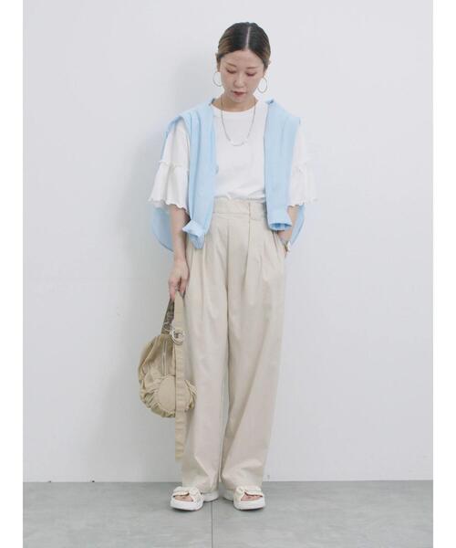 Samansa Mos2 blue（サマンサモスモスブルー）の「ストレッチタックカーブパンツ（その他パンツ・レディース・ライトベージュ/チャコールグレー/シルバーグレー・F）」の19枚目の写真