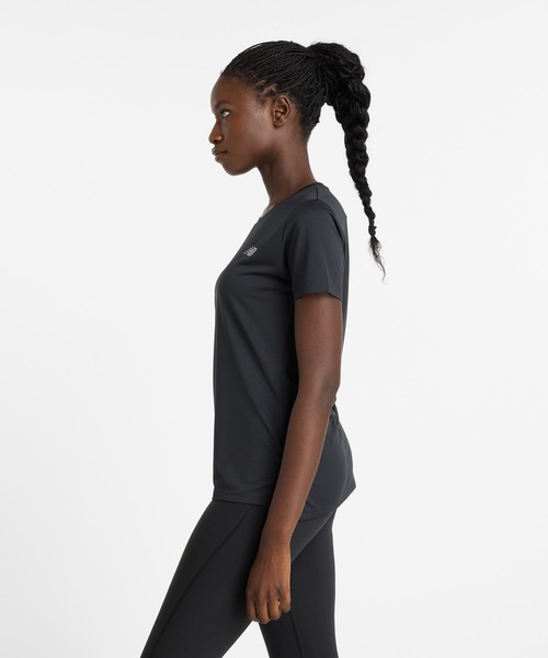 NEW BALANCE(ニューバランス)の「Sport ショートスリーブTシャツ(Tシャツ/カットソー・レディース・スモークピンク/ブラック/ネイビー・X-LARGE/LARGE/MEDIUM/SMALL)」の4枚目の写真