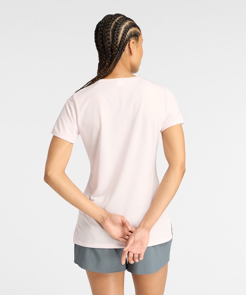 NEW BALANCE(ニューバランス)の「Sport ショートスリーブTシャツ(Tシャツ/カットソー・レディース・スモークピンク/ブラック/ネイビー・X-LARGE/LARGE/MEDIUM/SMALL)」の15枚目の写真