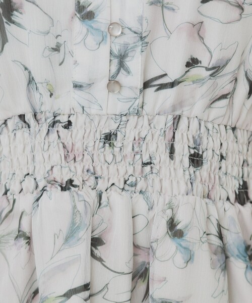 index（インデックス）の「シアーフラワーワンピース【洗濯機洗い可】（ワンピース・レディース・アイボリー系/グリーン系1/ネイビー系・40/38/42/36）」の7枚目の写真