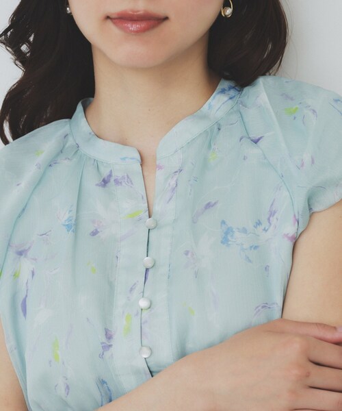 index（インデックス）の「シアーフラワーワンピース【洗濯機洗い可】（ワンピース・レディース・アイボリー系/グリーン系1/ネイビー系・40/38/42/36）」の19枚目の写真