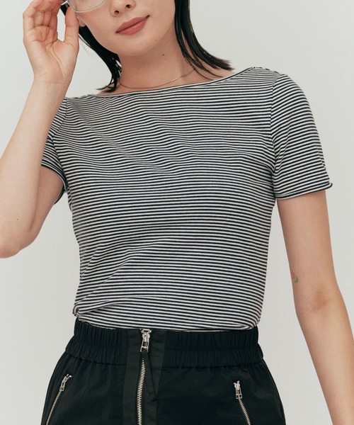 YOOU(ユー)の「ハーフスリーブTシャツ/2wayデザイン(Tシャツ/カットソー・レディース・ブラック/ネイビー/ブラウン・FREE)」の3枚目の写真