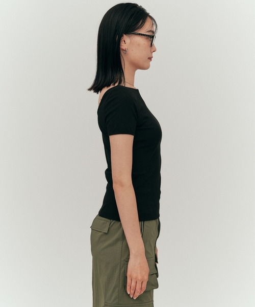 YOOU(ユー)の「ハーフスリーブTシャツ/2wayデザイン(Tシャツ/カットソー・レディース・ブラック/ネイビー/ブラウン・FREE)」の11枚目の写真