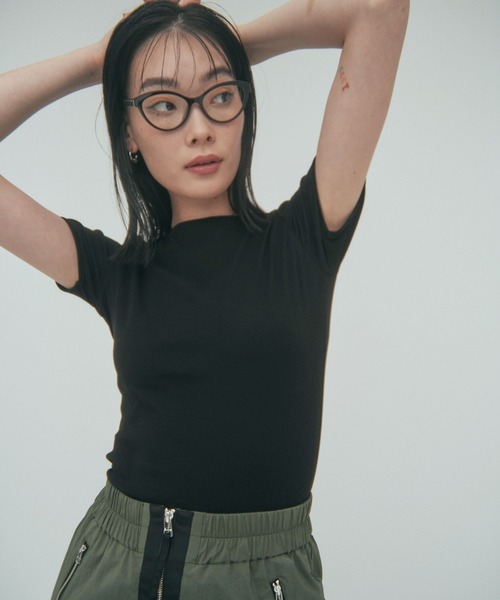 YOOU(ユー)の「ハーフスリーブTシャツ/2wayデザイン(Tシャツ/カットソー・レディース・ブラック/ネイビー/ブラウン・FREE)」の7枚目の写真