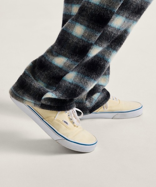 VANS（バンズ）の「オーセンティック（スニーカー・メンズ・ネイビー/ブラック×ホワイト/レッド/ホワイト/ブラック×ブラック/オフホワイト・4/4.5/5/5.5/6/6.5/7/7.5/8/8.5/9/9.5/10/10.5/11/11.5/12）」の18枚目の写真