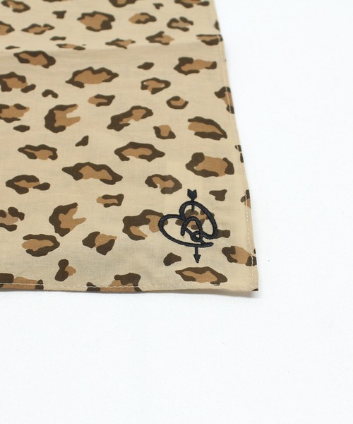 RNA（アールエヌエー）の「E5148 レオパードＢＩＧバンダナ（バンダナ/スカーフ・レディース・ベージュ/グリーン/パープル・FREE）」の18枚目の写真