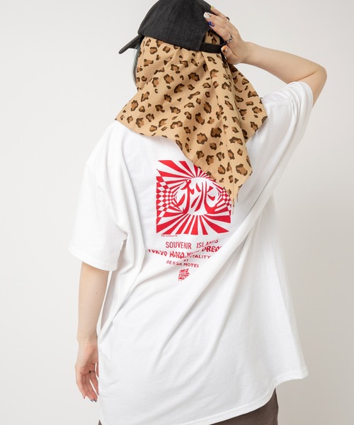 RNA（アールエヌエー）の「E5148 レオパードＢＩＧバンダナ（バンダナ/スカーフ・レディース・ベージュ/グリーン/パープル・FREE）」の7枚目の写真