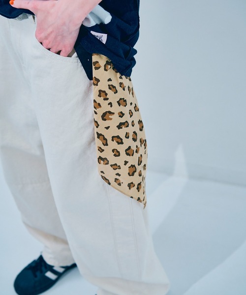 RNA（アールエヌエー）の「E5148 レオパードＢＩＧバンダナ（バンダナ/スカーフ・レディース・ベージュ/グリーン/パープル・FREE）」の6枚目の写真