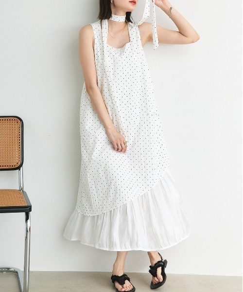 ad thie(アドティエ)の「リボン付き レイヤードデザイン ドットワンピース(ワンピース・レディース・オフホワイト/ブラック・FREE)」の6枚目の写真