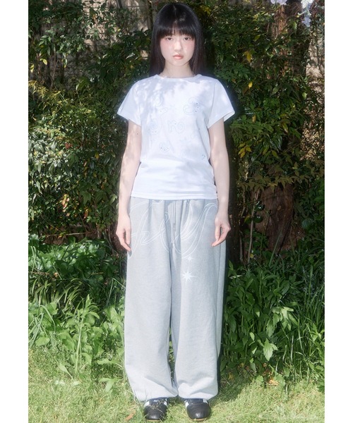 FANCY CLUB(ファンシークラブ)の「A'GEM/9 × .kom 『FANCY CLUB/ファンシークラブ』 Gliter Mazy Logo Tee/グリッター Mazy ロゴ TEE(Tシャツ/カットソー・レディース・ホワイト/ブラック・FREE)」の8枚目の写真