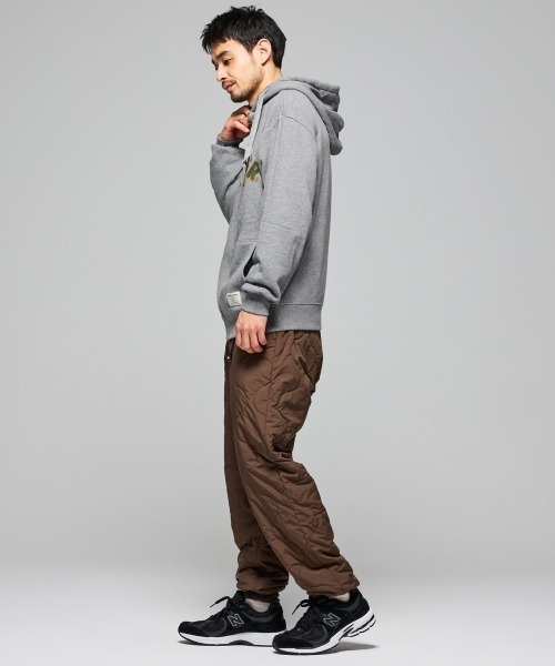 KRIFF MAYER(クリフメイヤー)の「ざっくり裏毛刺繍ジップパーカー(パーカー・メンズ・グレー/イエロー/ナチュラル/カラフル/ブラック・LARGE/X-LARGE/MEDIUM)」の15枚目の写真