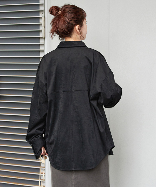 Simplicite（サンプリシテ）の「スウェードライクシャツ（シャツ/ブラウス・レディース・ブラック/キャメル・FREE）」の11枚目の写真