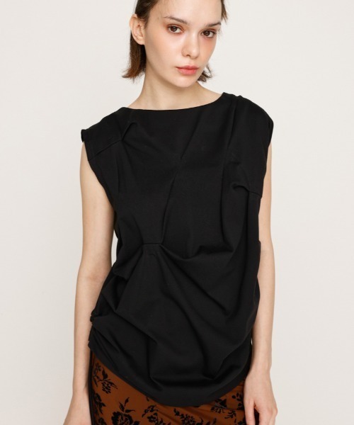 SLY（スライ）の「BOAT NECK TUCK TOPS ボートネック タック トップス 夏服（Tシャツ/カットソー・レディース・ブラック/ライトブラック/ホワイト・FREE）」の3枚目の写真