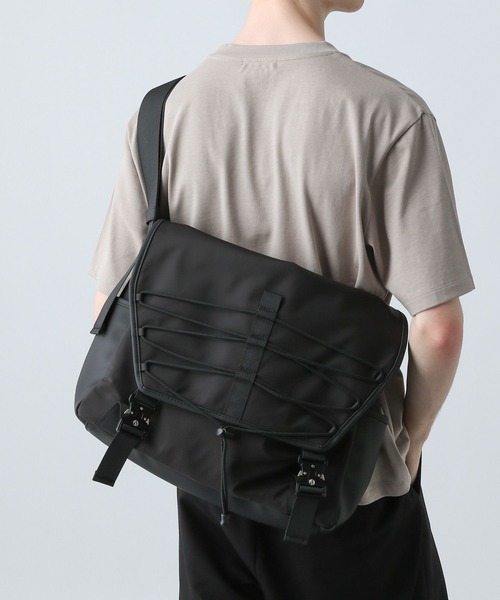 HARE（ハレ）の「メッセンジャーBAG(HARE)（メッセンジャーバッグ・メンズ・ブラック・FREE）」の3枚目の写真