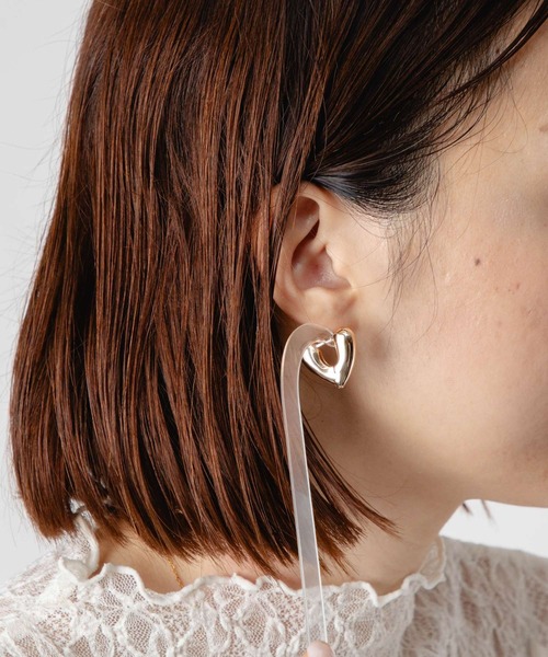 ANNIKA INEZ アニカ イネス SMALL ハート フープ ピアス ANNIKA INEZ Heart Hoops, Sml アニカ イネズ ハートフープ