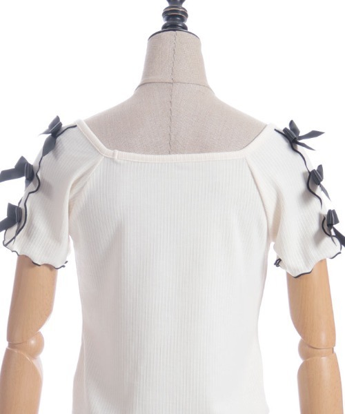 axes femme POETIQUE（アクシーズファムポエティック）の「メローリボンカットプルオーバー（Tシャツ/カットソー・レディース・キナリ/サックスブルー/ブラック・MEDIUM）」の4枚目の写真