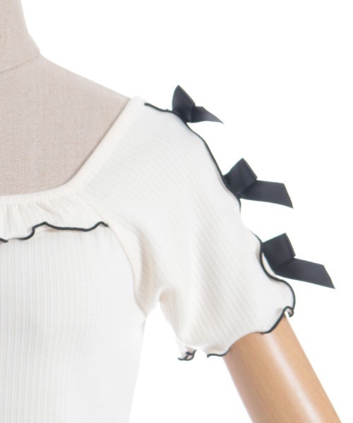 axes femme POETIQUE（アクシーズファムポエティック）の「メローリボンカットプルオーバー（Tシャツ/カットソー・レディース・キナリ/サックスブルー/ブラック・MEDIUM）」の6枚目の写真