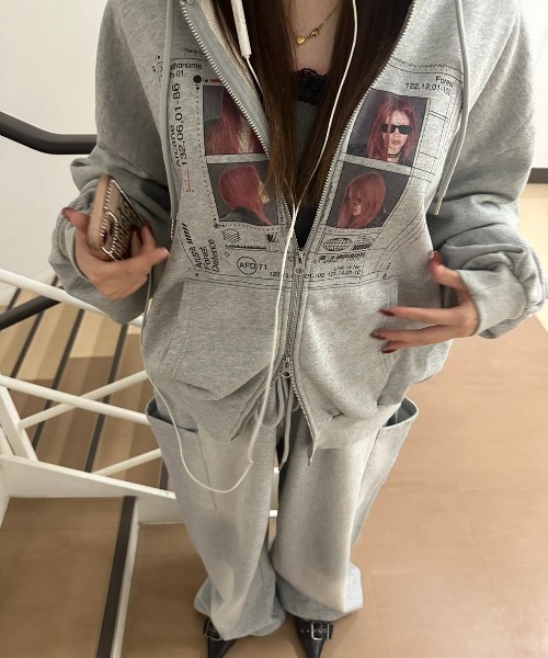 「25quee」カコウプリントZIPパーカー JEANASIS パーカー 「25quee」カコウプリントZIPパーカー/580779