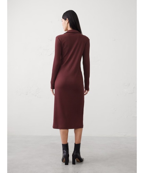 BANANA REPUBLIC FACTORY STORE(バナナリパブリック ファクトリーストア)の「BANANA REPUBLIC FACTORY STORE ワイドリブニット ミディワンピース(ワンピース・レディース・ベージュ/レッド系その他・L/M/S/XS)」の4枚目の写真