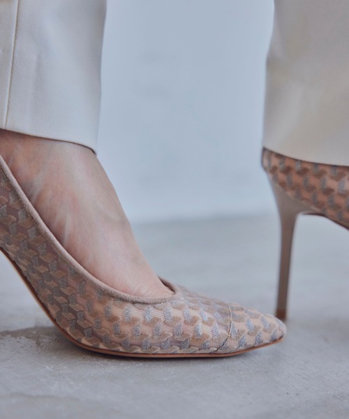 SEVEN TWELVE THIRTY(セヴントゥエルヴサーティー)の「スティレットヒール 柄チュールパンプス(パンプス・レディース・ブラック/グレイッシュベージュ/グリーン・22cm/22.5cm/23cm/23.5cm/24cm/24.5cm)」の15枚目の写真