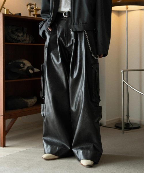 【soerte】Vintage like military cargo pant Vintage like military cargo pants ( fake leather )/ヴィンテージ