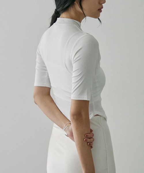 NUJOH(ヌゾ)の「Shear Summer Turtleneck / シアー サマー タートルネック(Tシャツ/カットソー・レディース・ホワイト/ブラック・FREE)」の19枚目の写真
