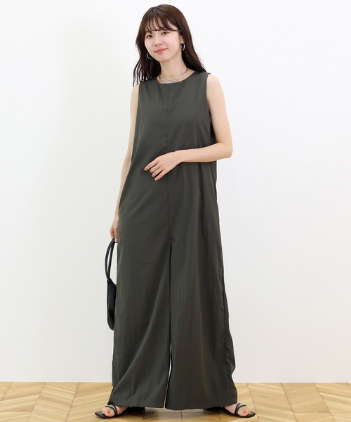 Aletta vita(アレッタビータ)の「シワ加工バックスリットサロペット(サロペット/オーバーオール・レディース・スミクロ/ベージュ・M)」の2枚目の写真