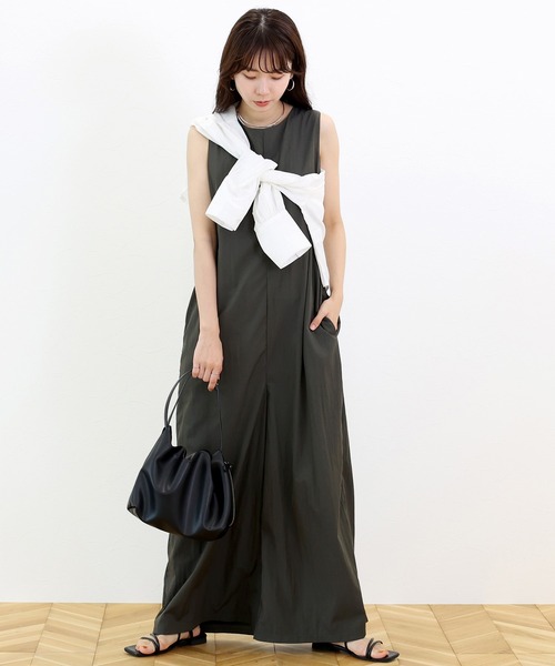 Aletta vita(アレッタビータ)の「シワ加工バックスリットサロペット(サロペット/オーバーオール・レディース・スミクロ/ベージュ・M)」の7枚目の写真