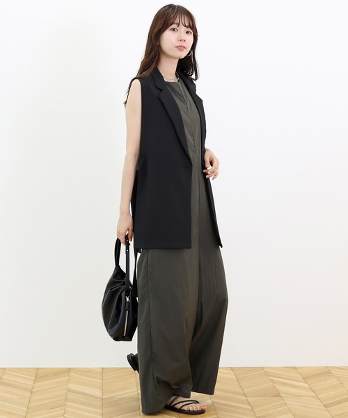 Aletta vita(アレッタビータ)の「シワ加工バックスリットサロペット(サロペット/オーバーオール・レディース・スミクロ/ベージュ・M)」の9枚目の写真