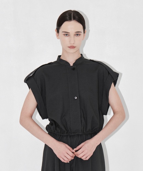 THE TOKYO(ザトウキョウ)の「【THE TOKYO/ザトウキョウ】Stand Collar Weist Gather Blouse/スタンドカラーウエストギャザーブラウス/SET UP(セットアップ)(シャツ/ブラウス・レディース・ライトベージュ/チャコールグレー・FREE)」の3枚目の写真