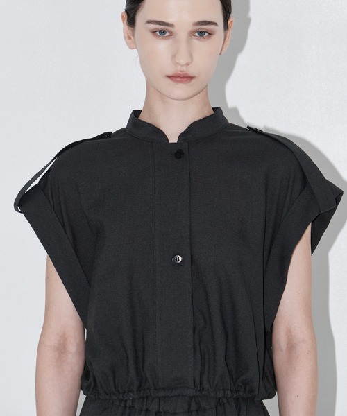 THE TOKYO(ザトウキョウ)の「【THE TOKYO/ザトウキョウ】Stand Collar Weist Gather Blouse/スタンドカラーウエストギャザーブラウス/SET UP(セットアップ)(シャツ/ブラウス・レディース・ライトベージュ/チャコールグレー・FREE)」の6枚目の写真