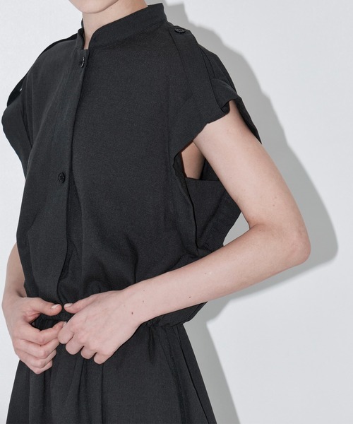 THE TOKYO(ザトウキョウ)の「【THE TOKYO/ザトウキョウ】Stand Collar Weist Gather Blouse/スタンドカラーウエストギャザーブラウス/SET UP(セットアップ)(シャツ/ブラウス・レディース・ライトベージュ/チャコールグレー・FREE)」の7枚目の写真