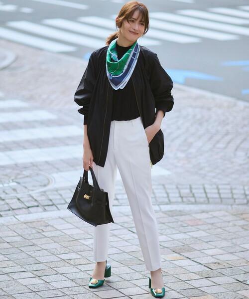 23区(ニジュウサンク)の「【撥水加工】ソフトメモリータフタ ミドル丈 ブルゾン(その他アウター・レディース・カーキ系/ブラック系・38)」の3枚目の写真