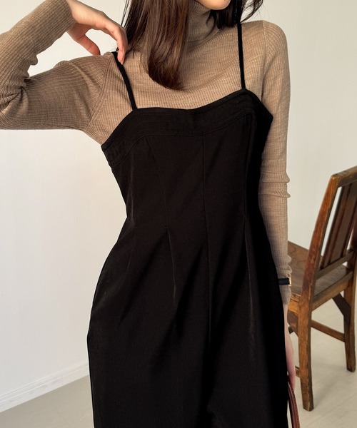 JUNOAH（ジュノア）の「ツータックオールインワン（つなぎ/オールインワン・レディース・ダークグレー/グレー/ブラック・MEDIUM/SMALL/LARGE）」の10枚目の写真