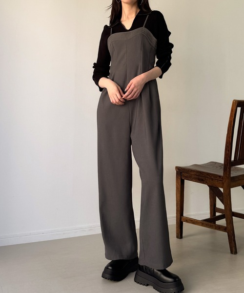 JUNOAH（ジュノア）の「ツータックオールインワン（つなぎ/オールインワン・レディース・ダークグレー/グレー/ブラック・MEDIUM/SMALL/LARGE）」の12枚目の写真