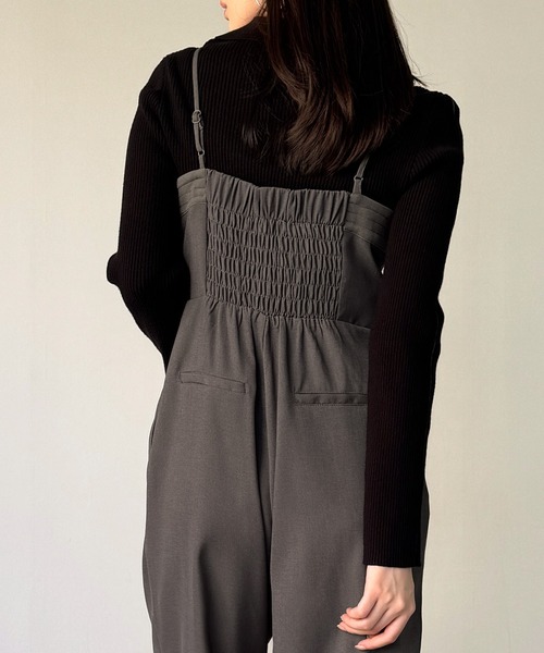 JUNOAH（ジュノア）の「ツータックオールインワン（つなぎ/オールインワン・レディース・ダークグレー/グレー/ブラック・MEDIUM/SMALL/LARGE）」の14枚目の写真