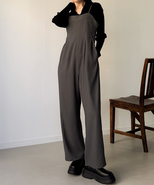 JUNOAH（ジュノア）の「ツータックオールインワン（つなぎ/オールインワン・レディース・ダークグレー/グレー/ブラック・MEDIUM/SMALL/LARGE）」の15枚目の写真