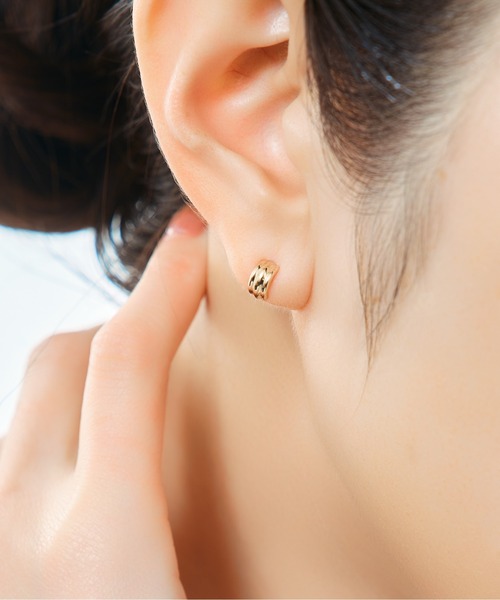 Jewel closet by L&Co.(ジュエルクローゼットバイエルアンドコー)の「K10 ピアス(ピアス(両耳用)・レディース・イエローゴールド・FREE)」の4枚目の写真