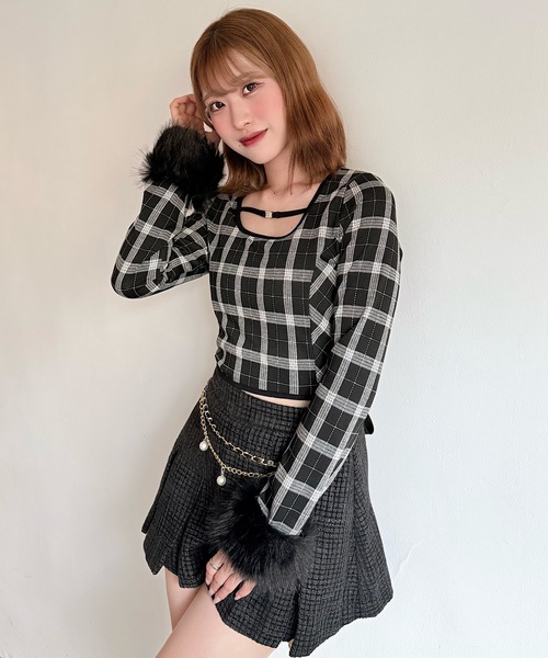 NOMAE（ノーマエ）の「ファーカフスバックリボントップス（Tシャツ/カットソー・レディース・ブラック系その他/ベージュ系その他/グレー系その他・FREE）」の5枚目の写真