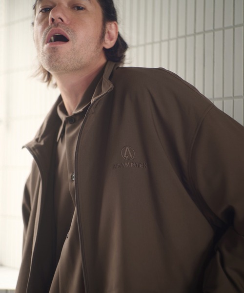 ADAM PATEK(アダムパテック)の「mj11050-stand collar blouson ブルゾン(AP2523005)(ブルゾン・メンズ・ブラック/ブラウン/ダークグレー・1/2)」の4枚目の写真
